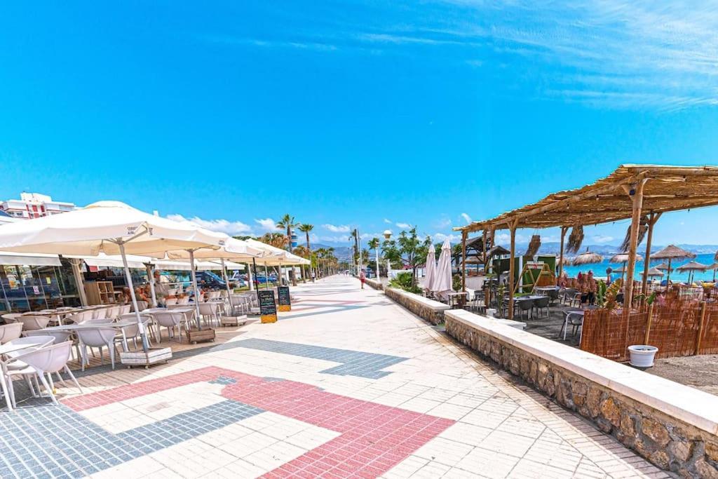 Sea Apartment Torre Del Mar Exterior foto